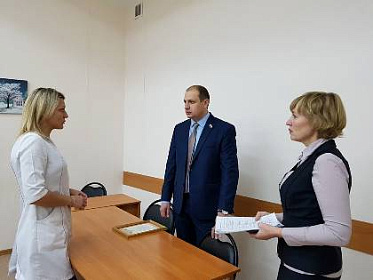 Приобретения нового эндоскопа для больницы №3 Братска добился Александр Дубровин